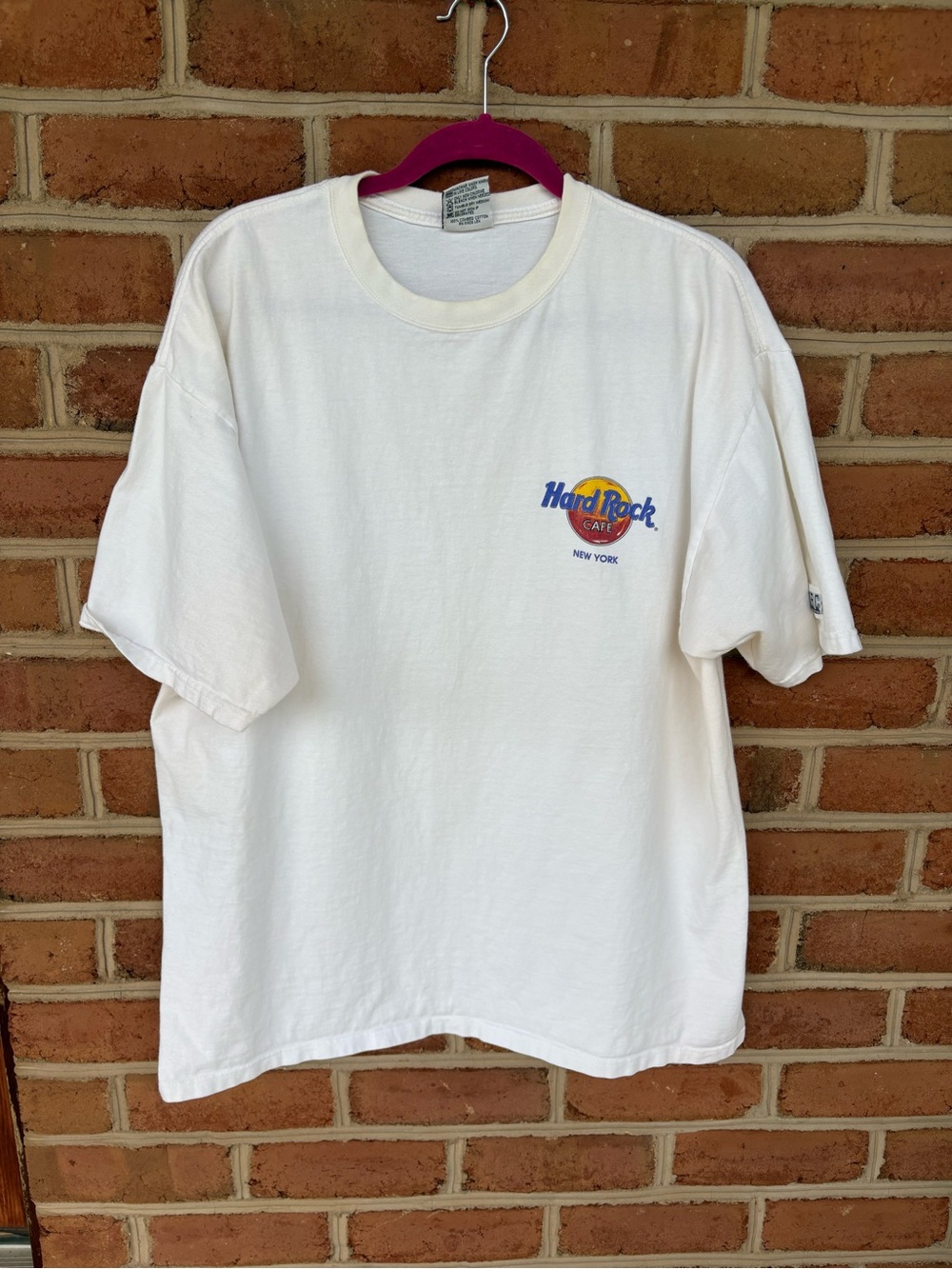 Hard Rock Cafe New York T‑Shirt with Manhattan skyline